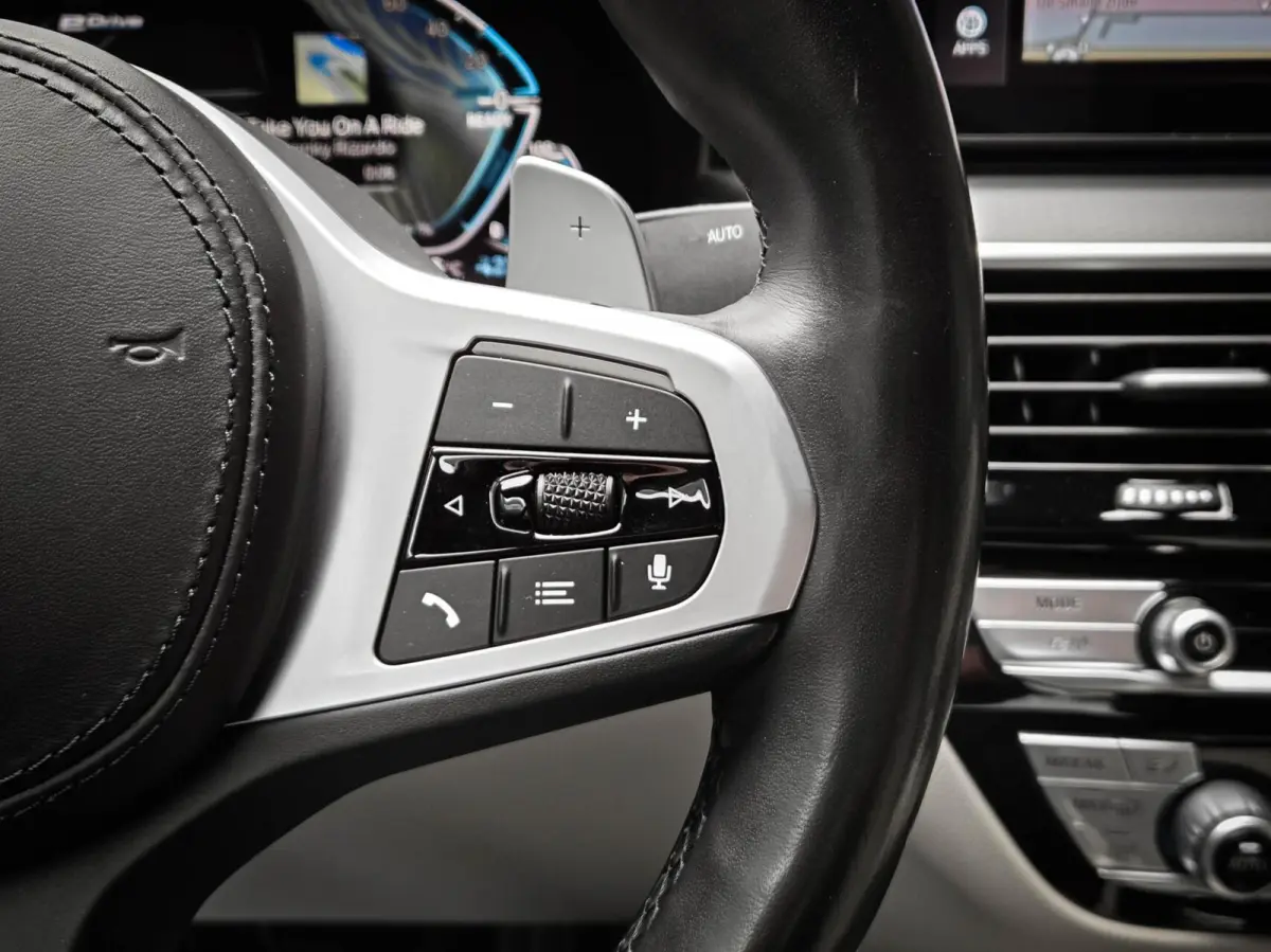 545e xDrive M-Sport | BOWERS & WILKINS | LASER | SOFTCLOSE