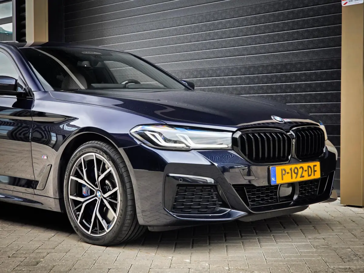545e xDrive M-Sport | BOWERS & WILKINS | LASER | SOFTCLOSE