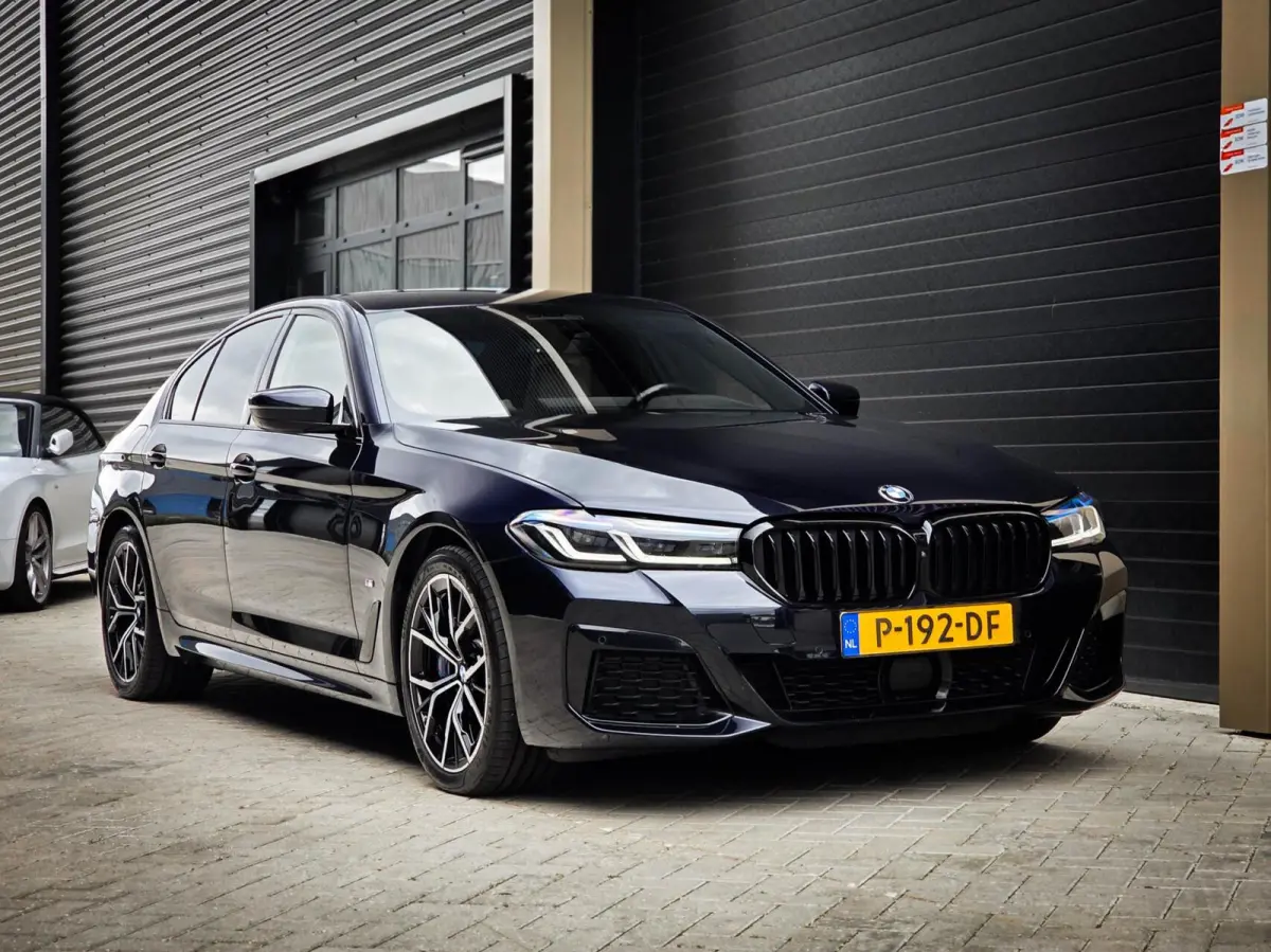 545e xDrive M-Sport | BOWERS & WILKINS | LASER | SOFTCLOSE