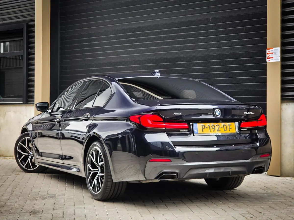 545e xDrive M-Sport | BOWERS & WILKINS | LASER | SOFTCLOSE