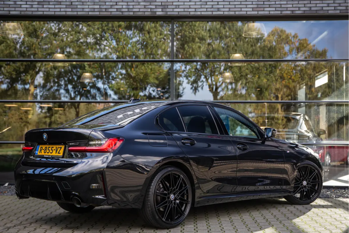 320i M-Sport , Sfeerverlichting, Shadow Line, Stoelverwarming