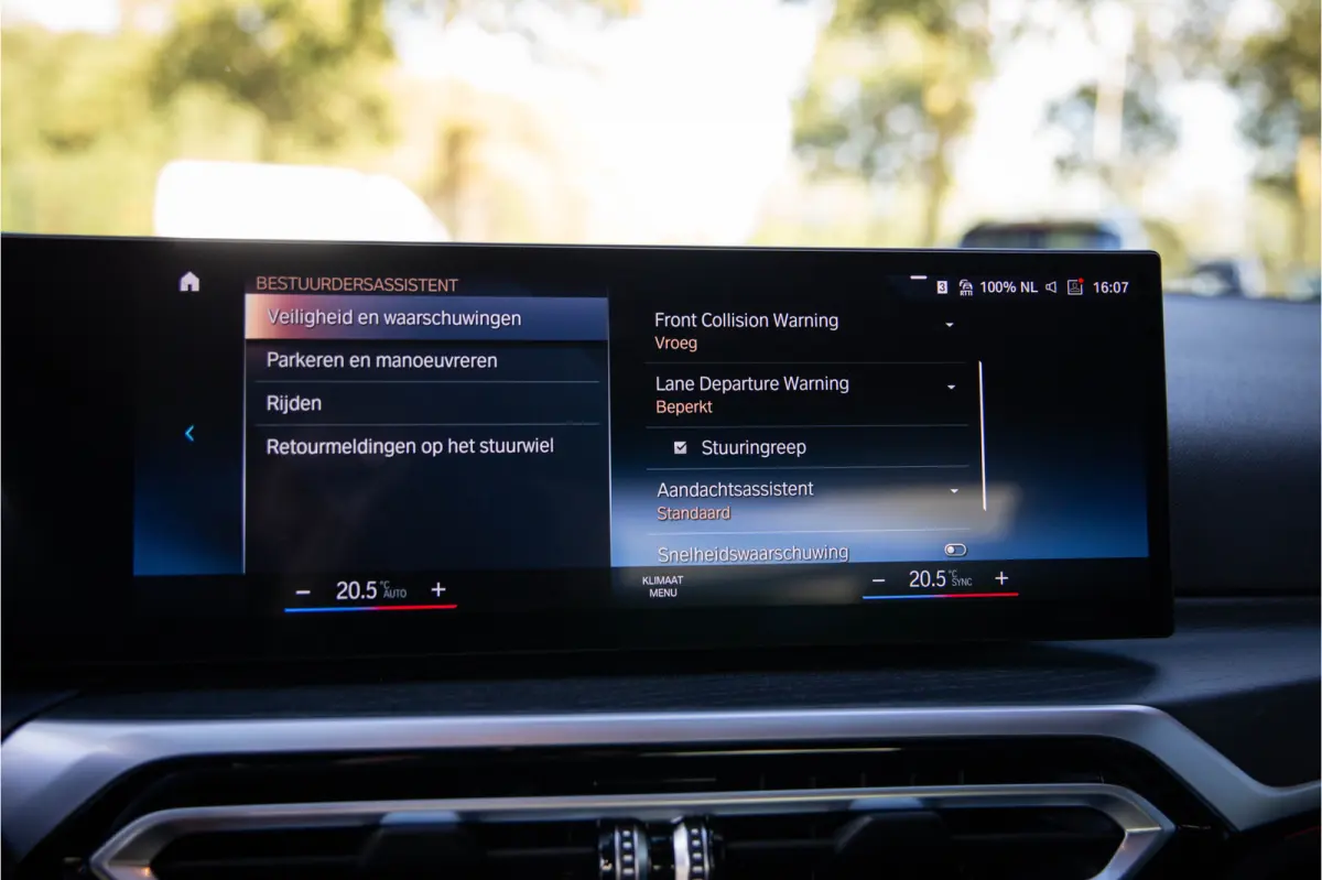 320i M-Sport , Sfeerverlichting, Shadow Line, Stoelverwarming