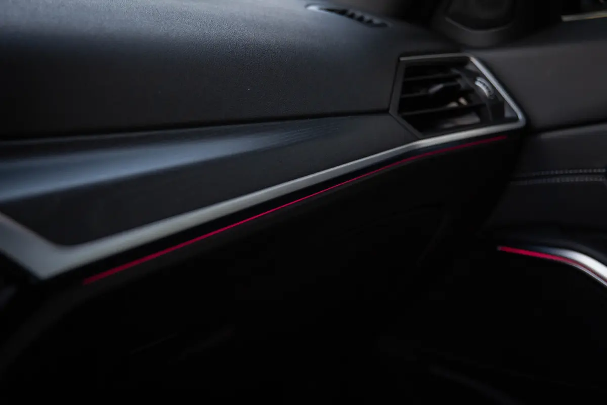 320i M-Sport , Sfeerverlichting, Shadow Line, Stoelverwarming
