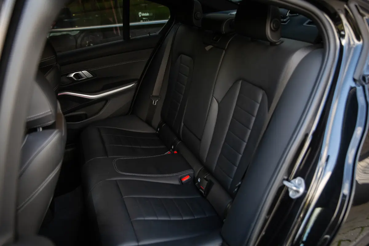 320i M-Sport , Sfeerverlichting, Shadow Line, Stoelverwarming