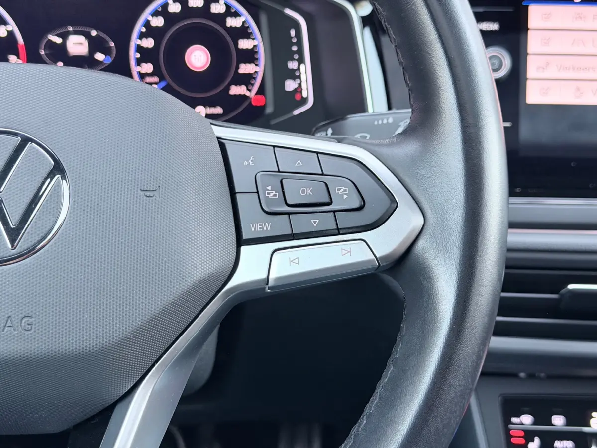 1.5 TSI 3x R-Line Pano/Camera/AppleCarPlay