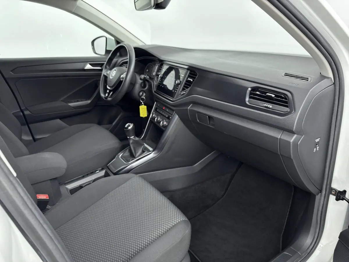 1.0 TSI Style | 1e EIGENAAR | STOELVERWARMING | ADAPTIEF CRUISECONTROL | PARKEERSENSOREN V+A | APPLE CARPLAY / ANDROID AUTO |