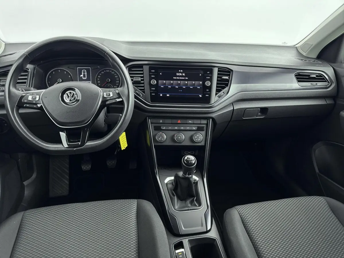1.0 TSI Style | 1e EIGENAAR | STOELVERWARMING | ADAPTIEF CRUISECONTROL | PARKEERSENSOREN V+A | APPLE CARPLAY / ANDROID AUTO |