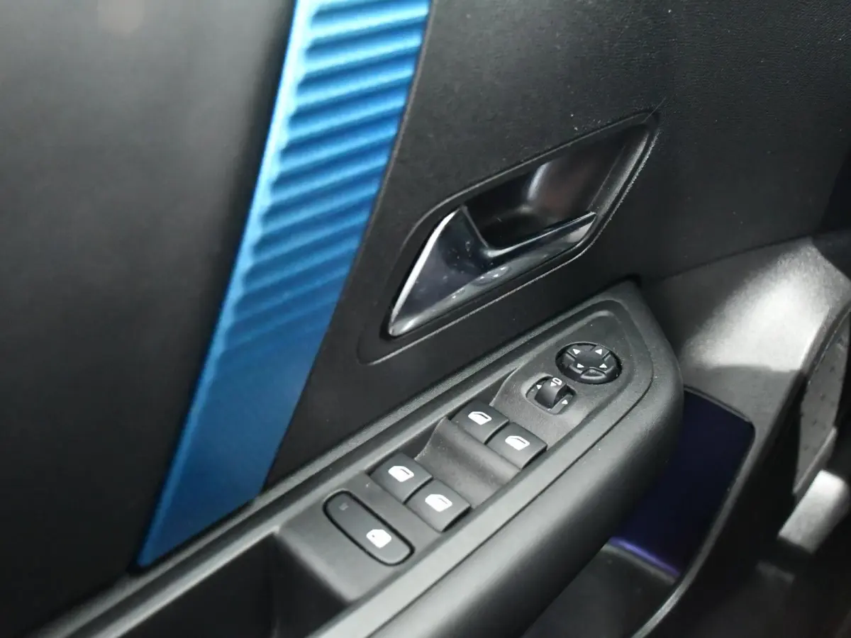 Feel Pack 50 kWh | SOH 91,1 % | Apple CarPlay / Android Auto | Achteruitrijcamera | Climate Control |