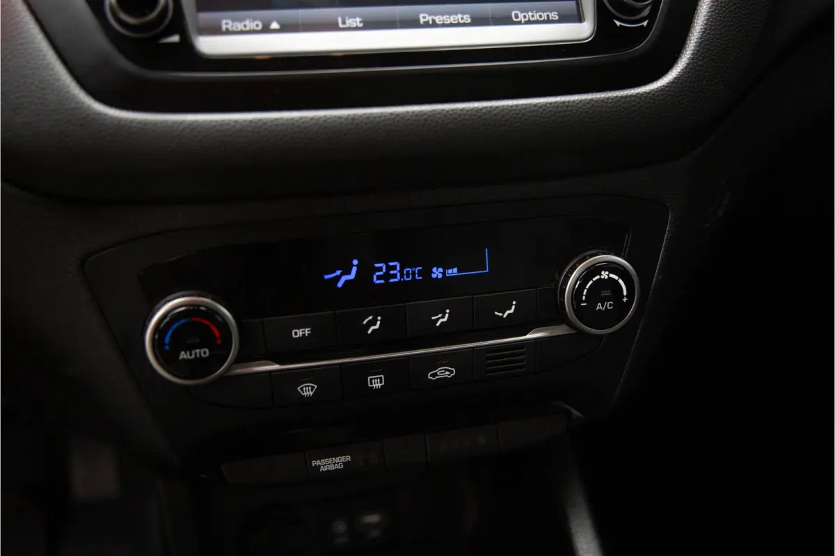 1.0 T-GDI Comfort , Navigatie, Cruise control, Camera