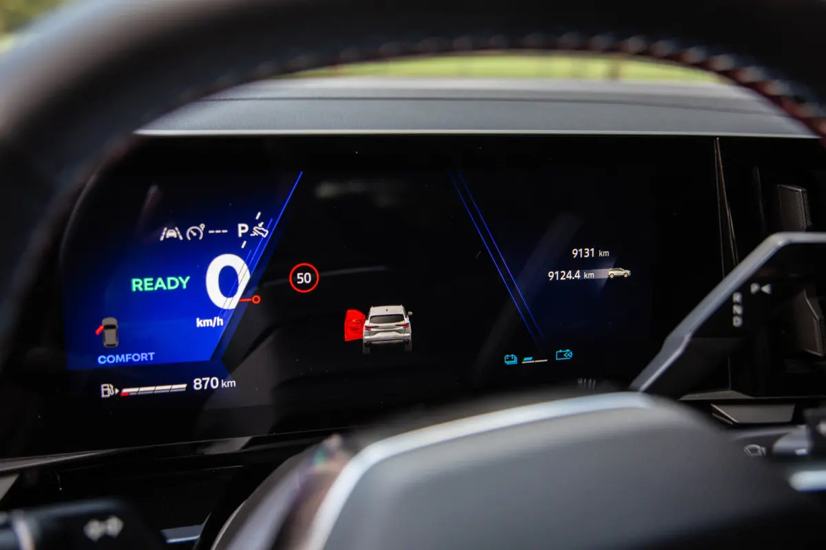 1.2 E-Tech full hybrid 200 esprit Alpine , 360-graden camera, Apple Carplay, Sfeerverlichting, Stoel/stuurverwarming,