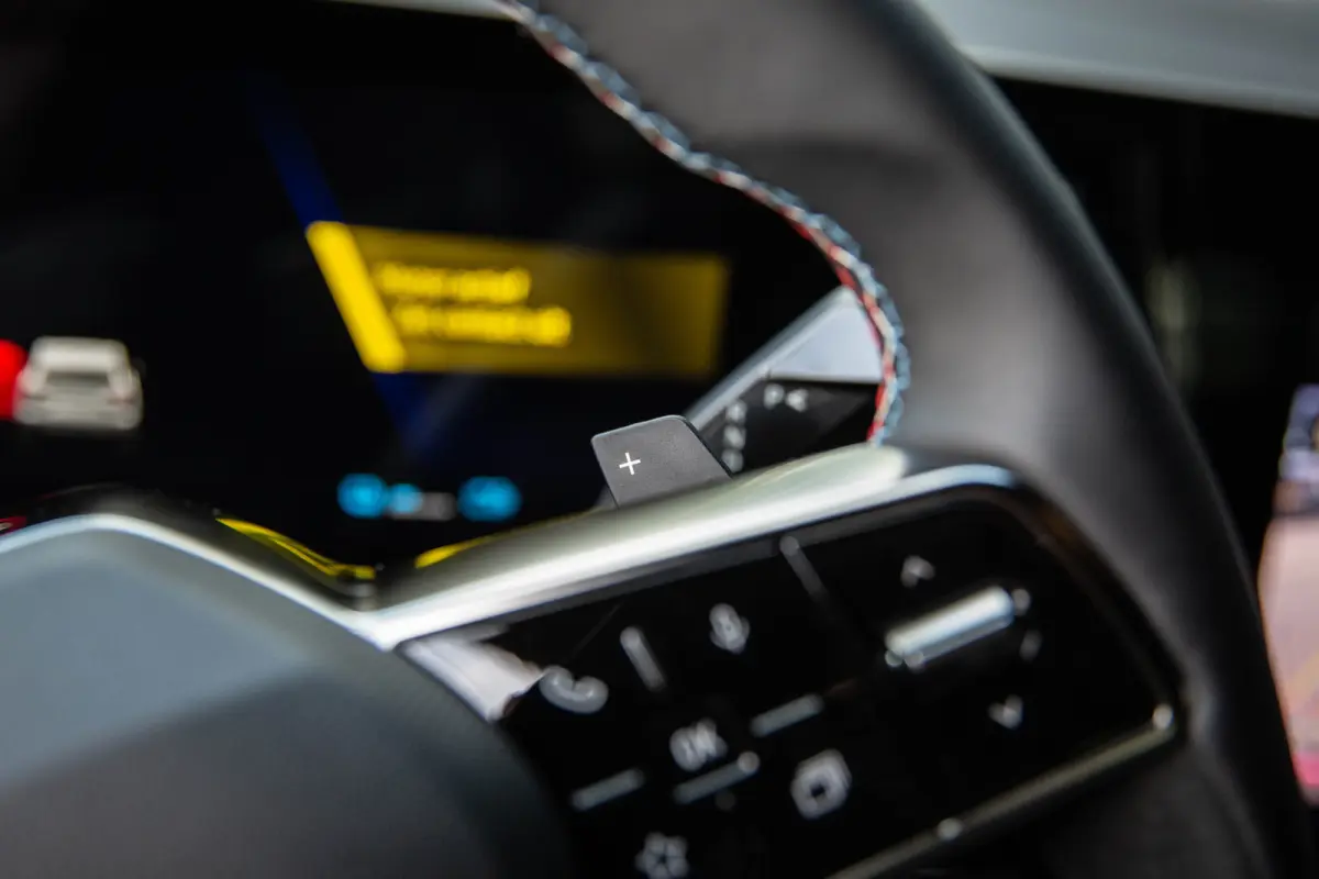 1.2 E-Tech full hybrid 200 esprit Alpine , 360-graden camera, Apple Carplay, Sfeerverlichting, Stoel/stuurverwarming,