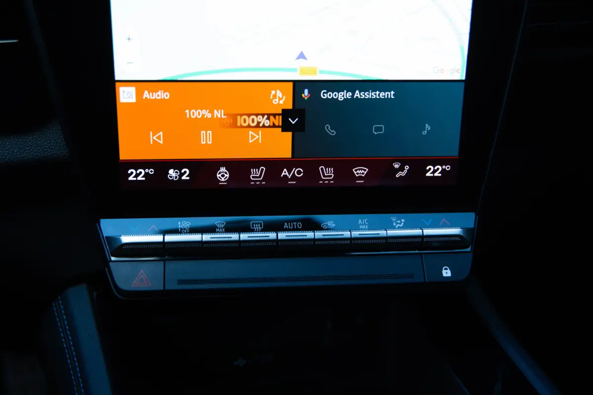 1.2 E-Tech full hybrid 200 esprit Alpine , 360-graden camera, Apple Carplay, Sfeerverlichting, Stoel/stuurverwarming,