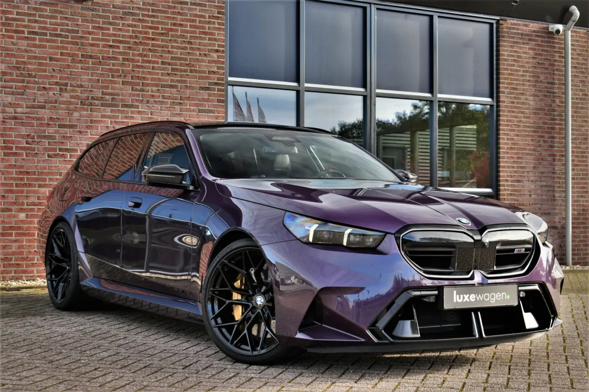 Touring | Daytona-Violett | Ceramic | 22"Korbach | Akrapovic | Pano | Trekhaak | Ultimate Pack