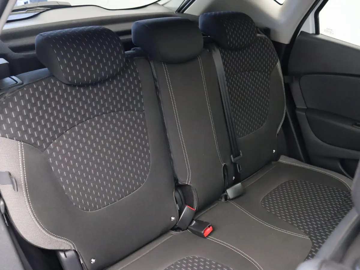 150pk TCe Version S | AUTOMAAT | Trekhaak | Dealer onderhouden | Parkeersensoren rondom | Achteruitrijcamera