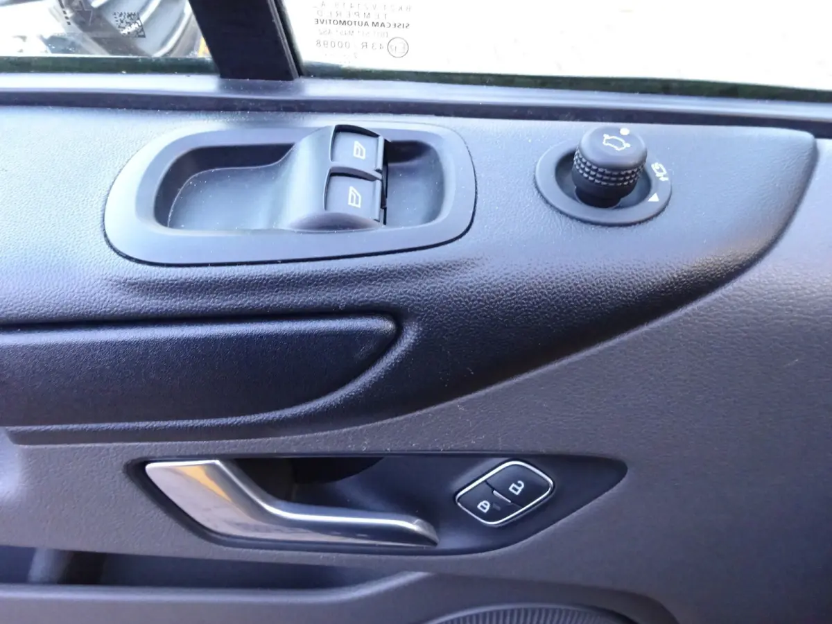 320 2.0 TDCI L2H1 Trend AUTOMAAT AIRCO CRUISE CONTROL PDC