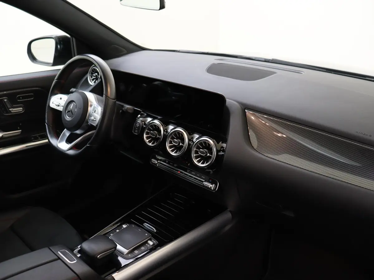 200 Business Solution AMG /Premium Plus /Panoramadak /Memory /Night-pakket /Elek Trekhaak