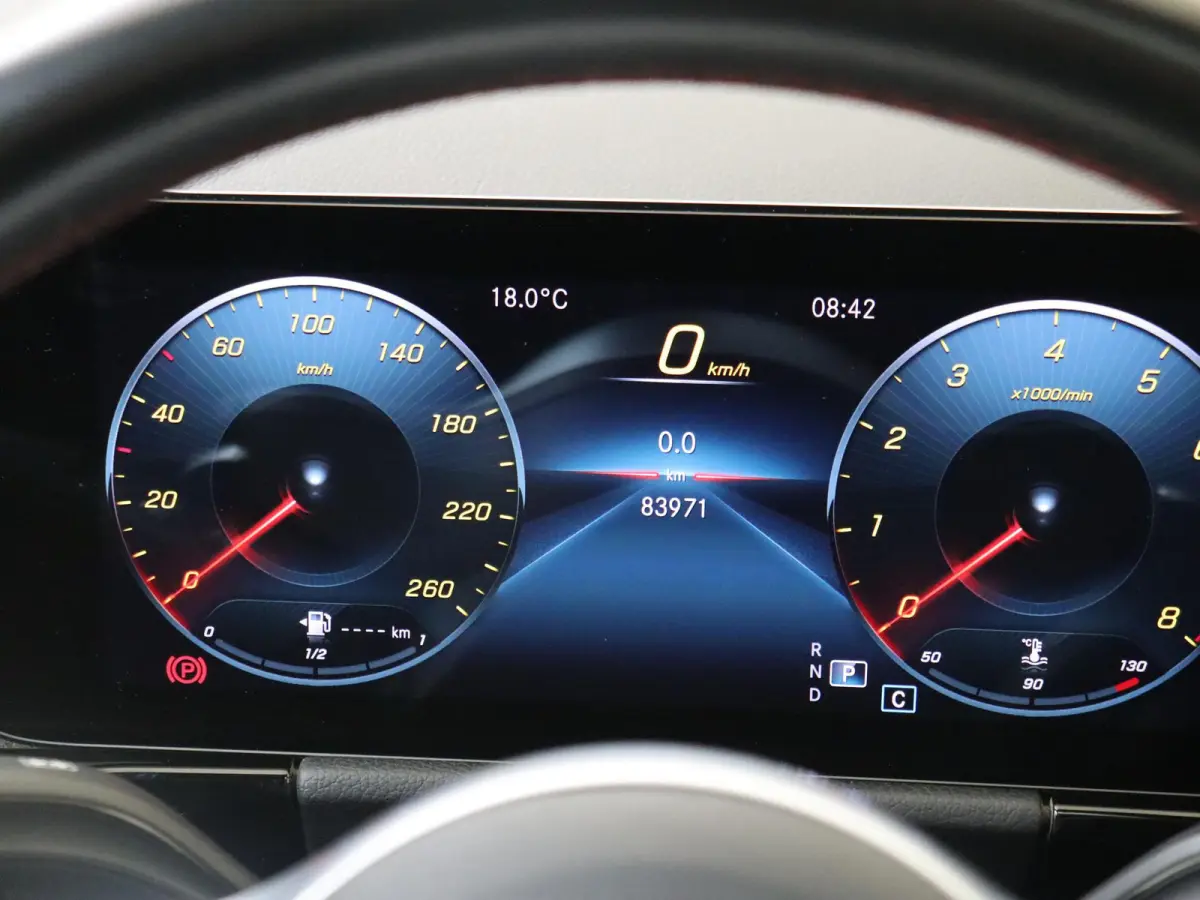 200 Business Solution AMG /Premium Plus /Panoramadak /Memory /Night-pakket /Elek Trekhaak