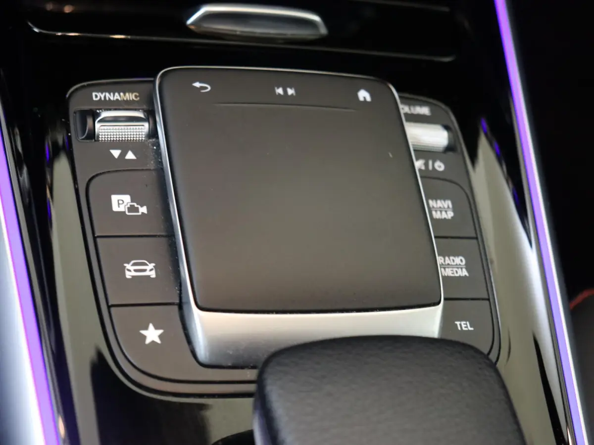 200 Business Solution AMG /Premium Plus /Panoramadak /Memory /Night-pakket /Elek Trekhaak