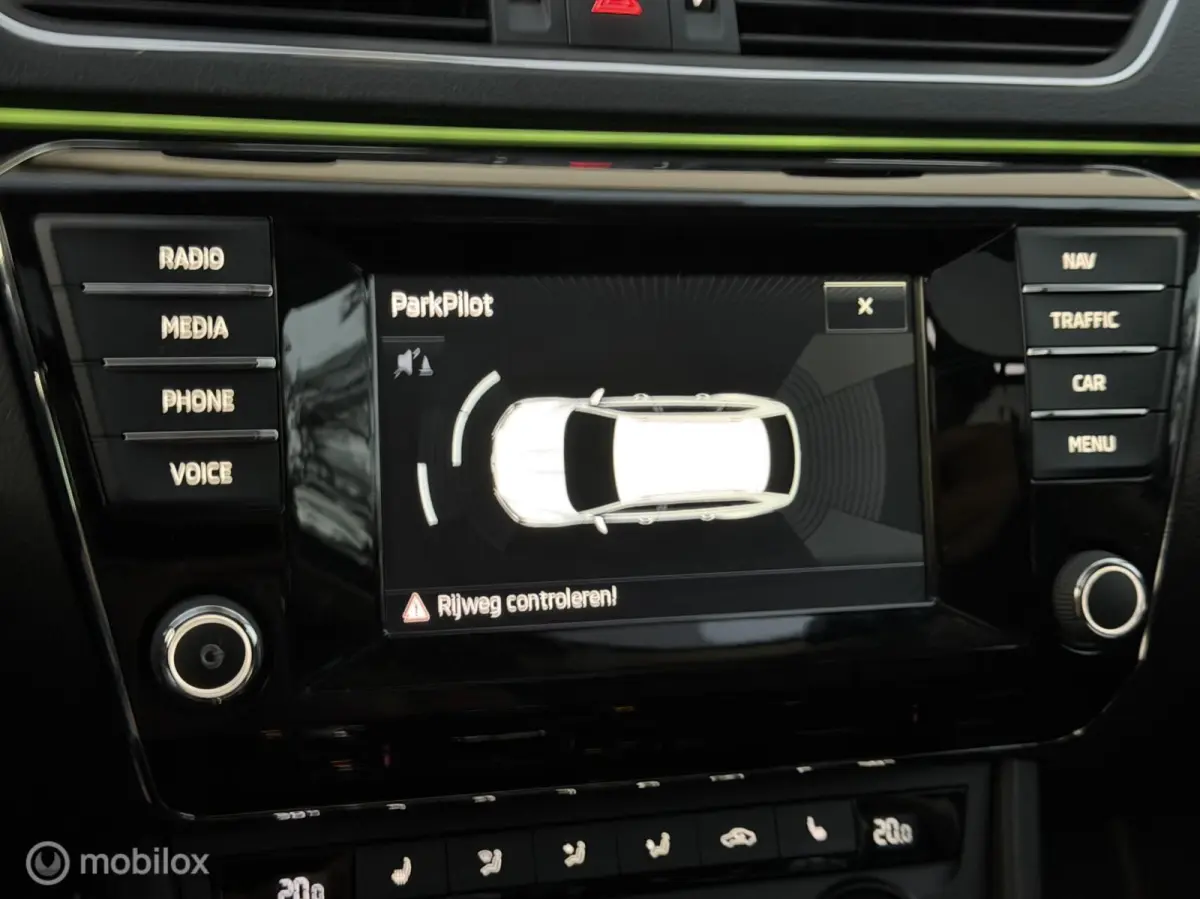 2.0 TDI Laurin & Klement Pano Adaptive Trekhaak