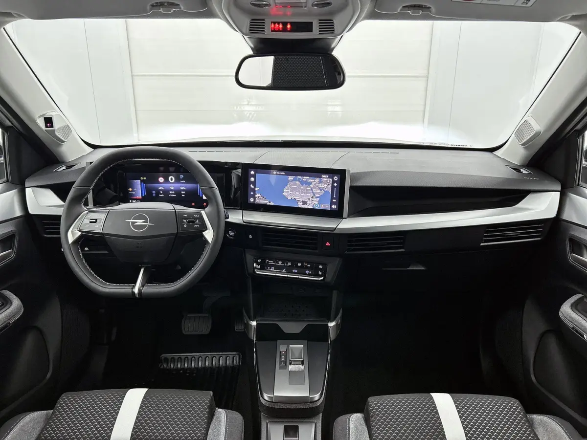 1.2 Turbo Hybrid GS NAVIGATIE | CAMERA ACHTER | STOEL, STUUR & VOORRUIT VERWARMING