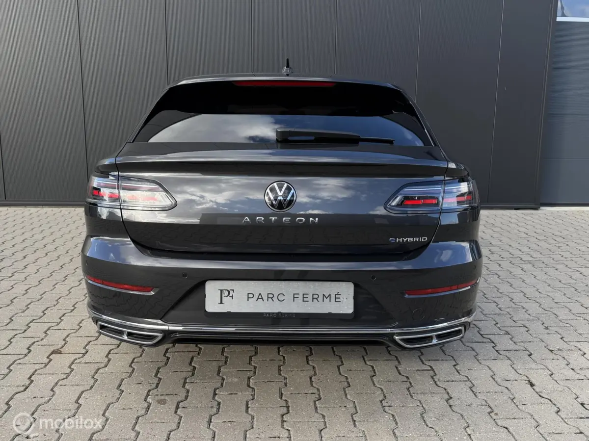 1.4 TSI PHEV R-Line/Pano/Trekhaak/360/vol! 1.4 TSI eHybrid R-Line Business+