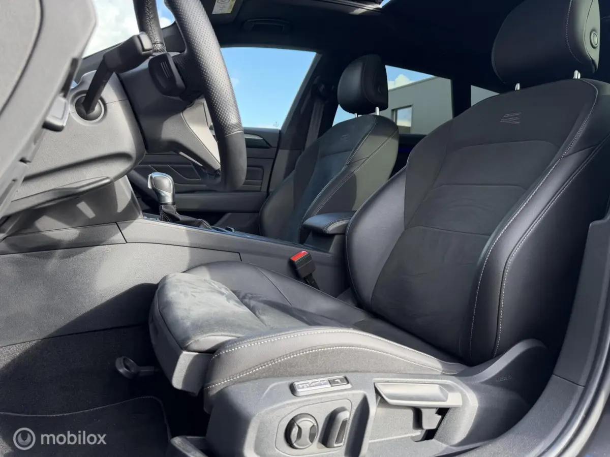 1.4 TSI PHEV R-Line/Pano/Trekhaak/360/vol! 1.4 TSI eHybrid R-Line Business+
