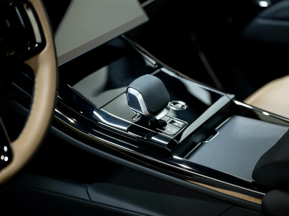 3.0 P550e Autobiography Edition PHEV | Koelbox | Achterasbest. | 23 inch | Trekhaak |
