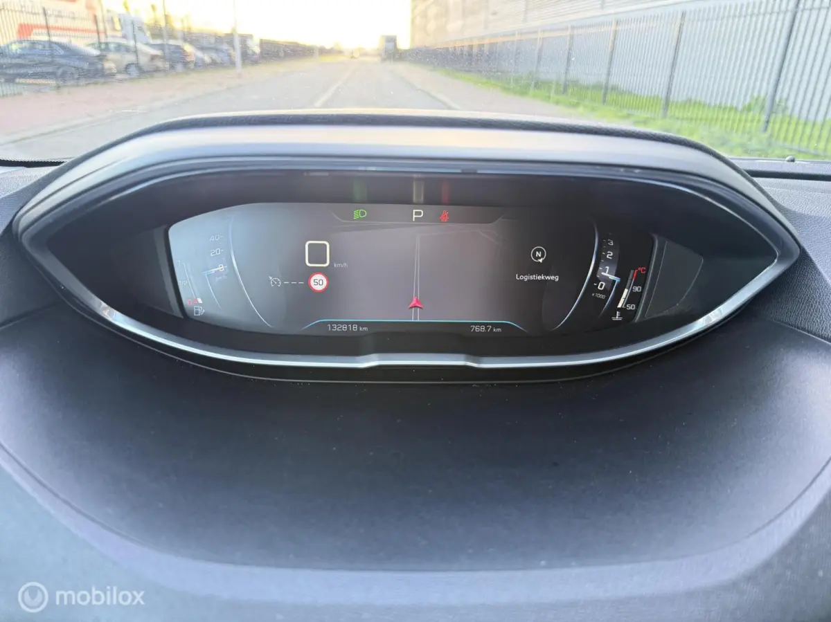 1.2 Allure 7 personen Automaat