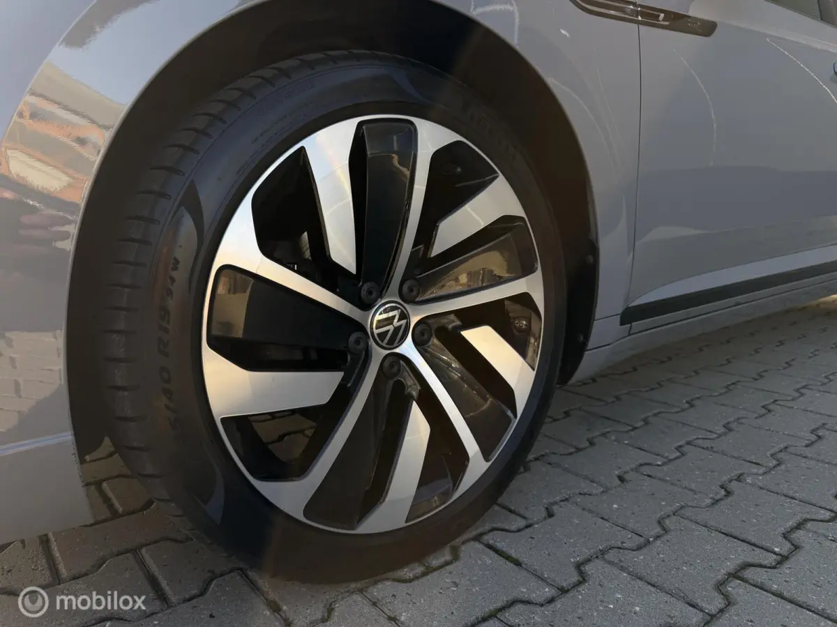 1.4 TSI PHEV R-Line/Leder/Memory/IQ/ACC 1.4 TSI eHybrid R-Line Business+
