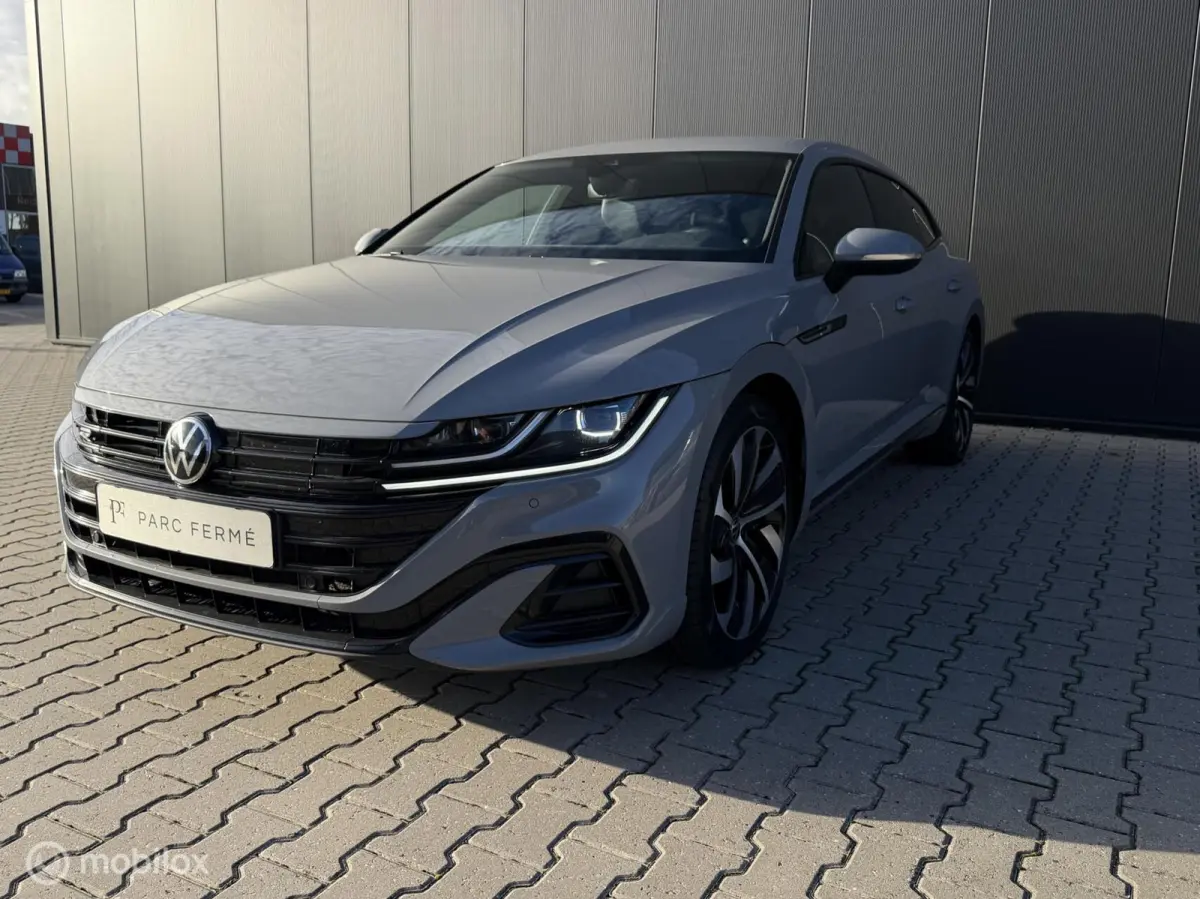 1.4 TSI PHEV R-Line/Leder/Memory/IQ/ACC 1.4 TSI eHybrid R-Line Business+