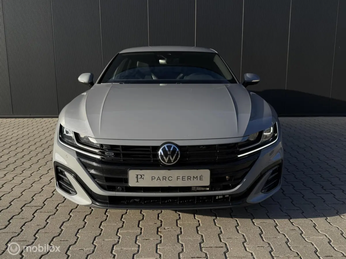 1.4 TSI PHEV R-Line/Leder/Memory/IQ/ACC 1.4 TSI eHybrid R-Line Business+