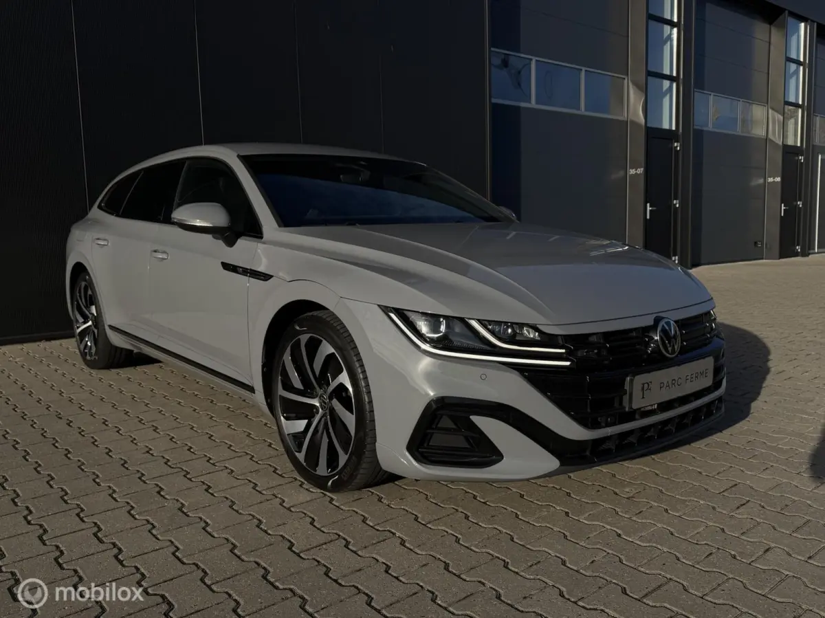 1.4 TSI PHEV R-Line/Leder/Memory/IQ/ACC 1.4 TSI eHybrid R-Line Business+