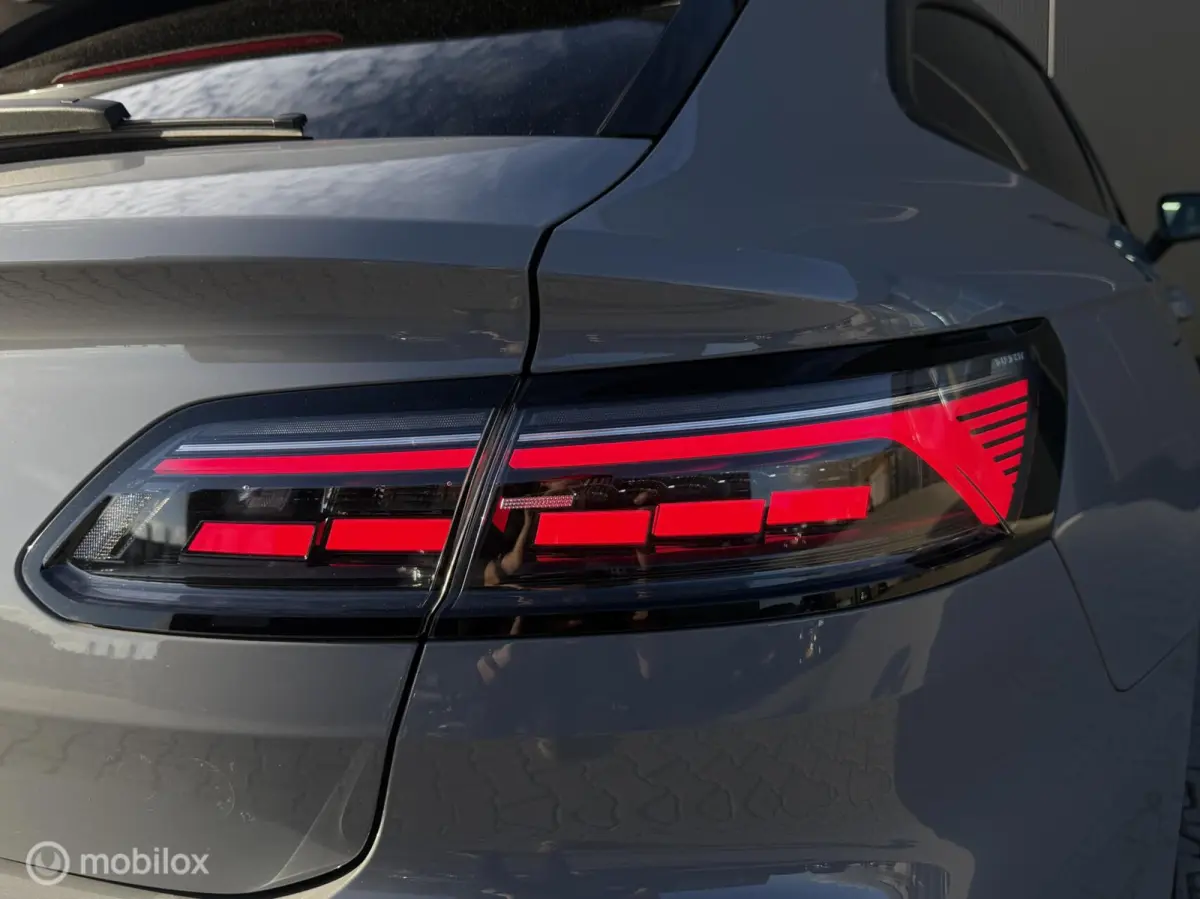 1.4 TSI PHEV R-Line/Leder/Memory/IQ/ACC 1.4 TSI eHybrid R-Line Business+