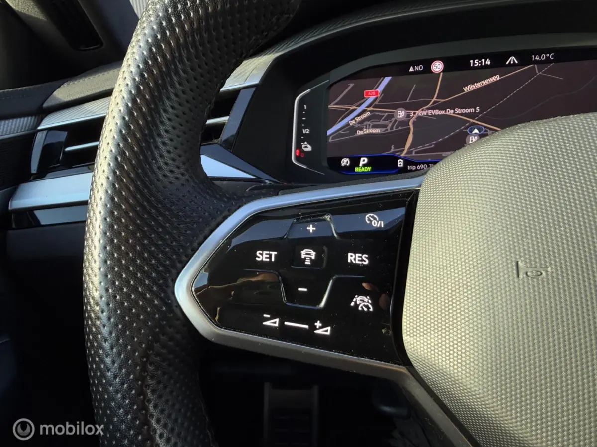 1.4 TSI PHEV R-Line/Leder/Memory/IQ/ACC 1.4 TSI eHybrid R-Line Business+