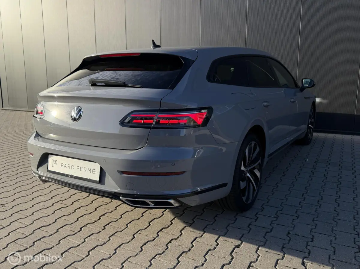 1.4 TSI PHEV R-Line/Leder/Memory/IQ/ACC 1.4 TSI eHybrid R-Line Business+