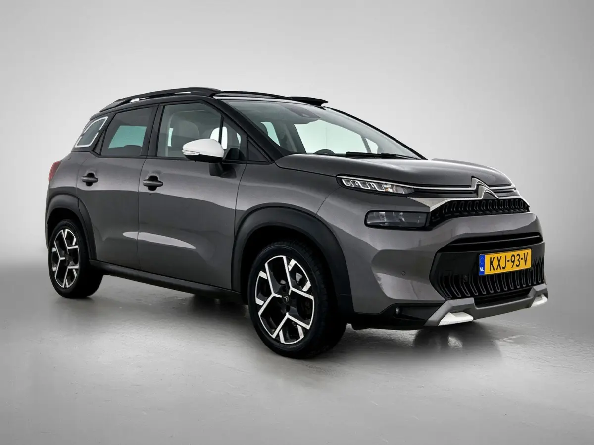 1.2 130pk Shine Automaat | Schuif-/Kanteldak | 17"LMV | Navigatie | Climate Control | Cruise Control | Camera | Parkeersensoren | Armsteun Voor |