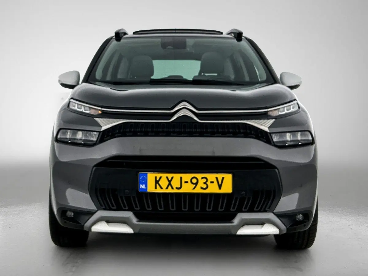 1.2 130pk Shine Automaat | Schuif-/Kanteldak | 17"LMV | Navigatie | Climate Control | Cruise Control | Camera | Parkeersensoren | Armsteun Voor |