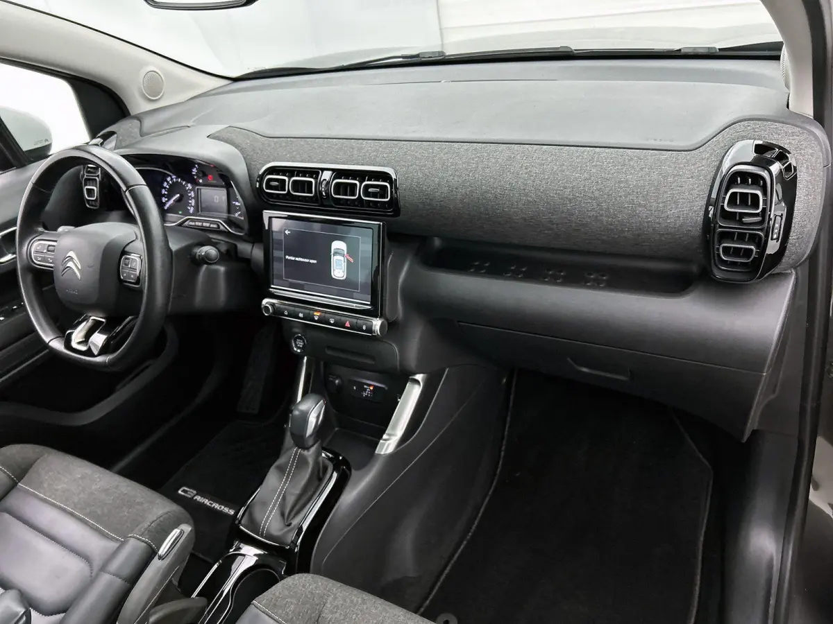 1.2 130pk Shine Automaat | Schuif-/Kanteldak | 17"LMV | Navigatie | Climate Control | Cruise Control | Camera | Parkeersensoren | Armsteun Voor |