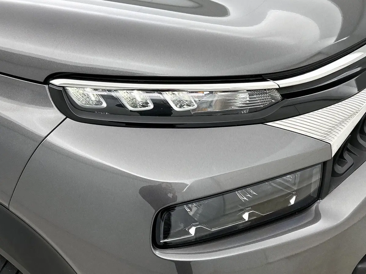1.2 130pk Shine Automaat | Schuif-/Kanteldak | 17"LMV | Navigatie | Climate Control | Cruise Control | Camera | Parkeersensoren | Armsteun Voor |