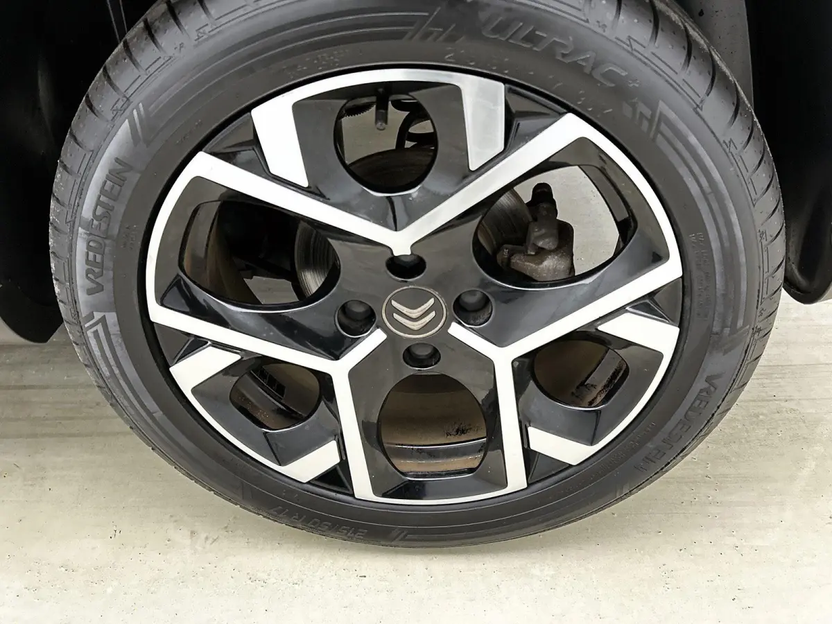 1.2 130pk Shine Automaat | Schuif-/Kanteldak | 17"LMV | Navigatie | Climate Control | Cruise Control | Camera | Parkeersensoren | Armsteun Voor |