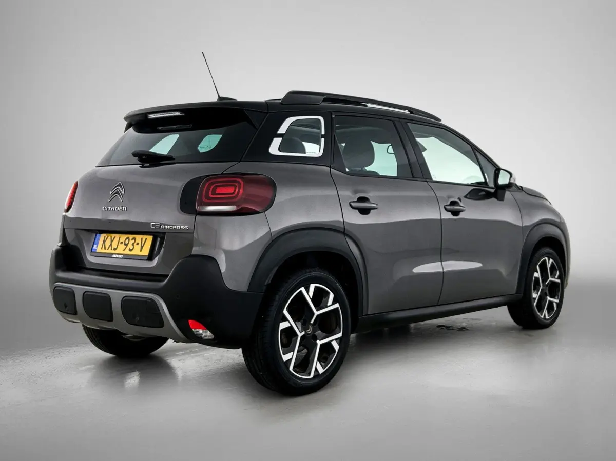 1.2 130pk Shine Automaat | Schuif-/Kanteldak | 17"LMV | Navigatie | Climate Control | Cruise Control | Camera | Parkeersensoren | Armsteun Voor |