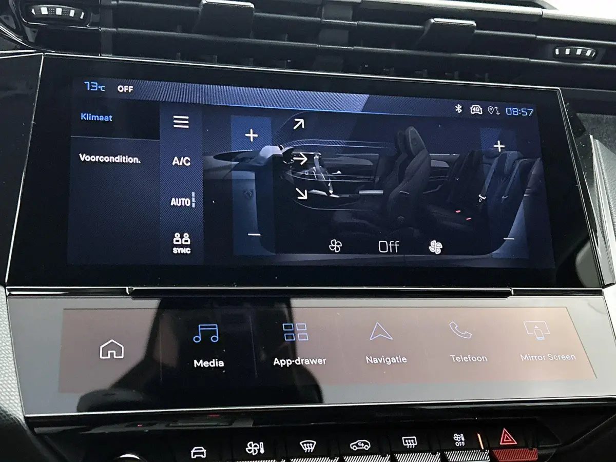 1.6 Plug-in Hybrid 195pk Allure Automaat | 360 Camera | Alarmklasse 3 | Adaptieve Cruise Control | Navigatie | Climate Control | 17"LMV | LED |