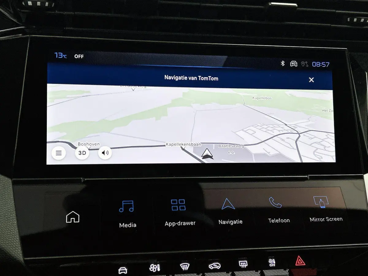 1.6 Plug-in Hybrid 195pk Allure Automaat | 360 Camera | Alarmklasse 3 | Adaptieve Cruise Control | Navigatie | Climate Control | 17"LMV | LED |
