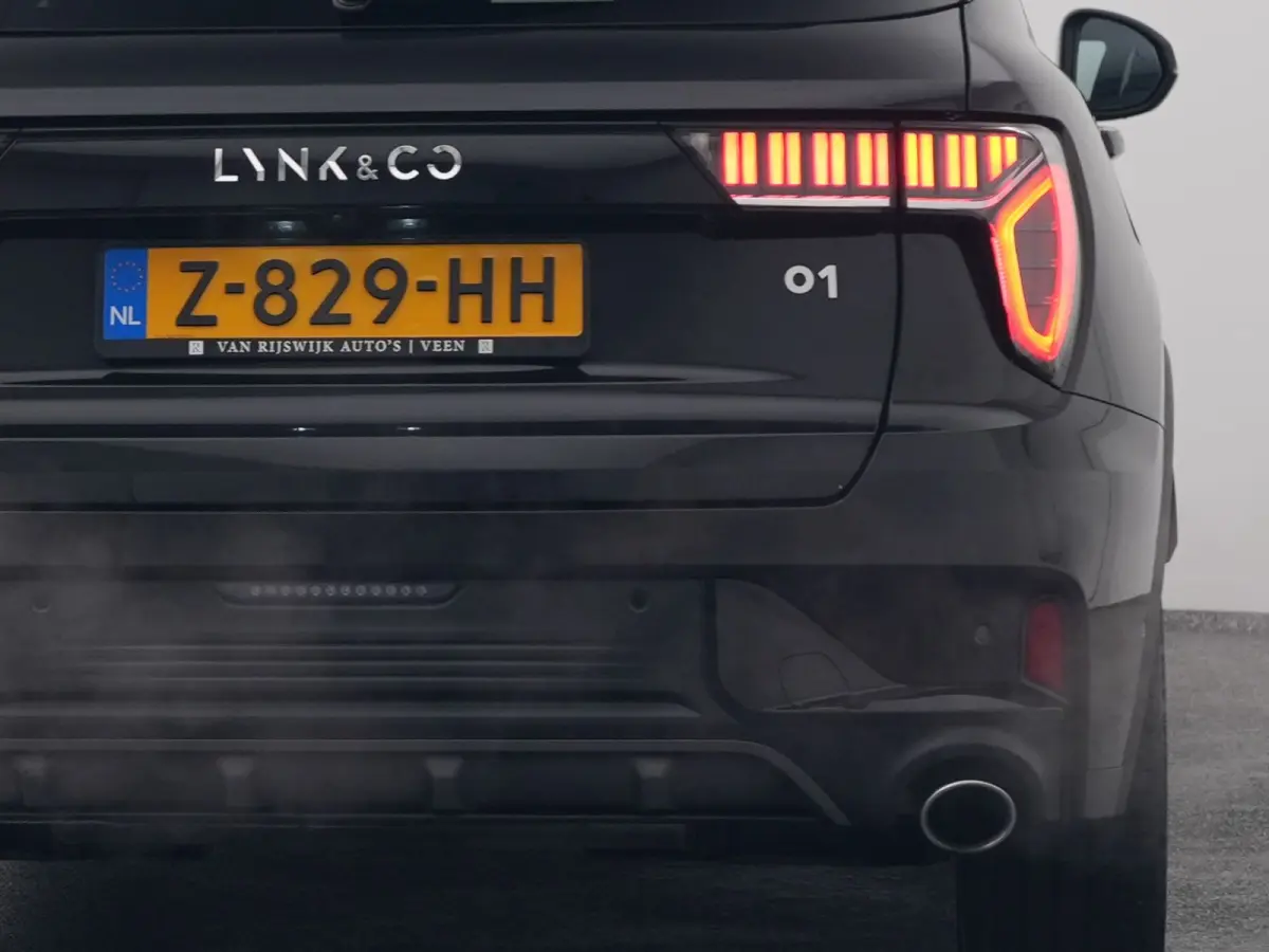 1.5 Plug-in Hybrid | 360° | BLACK | ZWARTE HEMEL | STUURVERWARMING | NLD AUTO