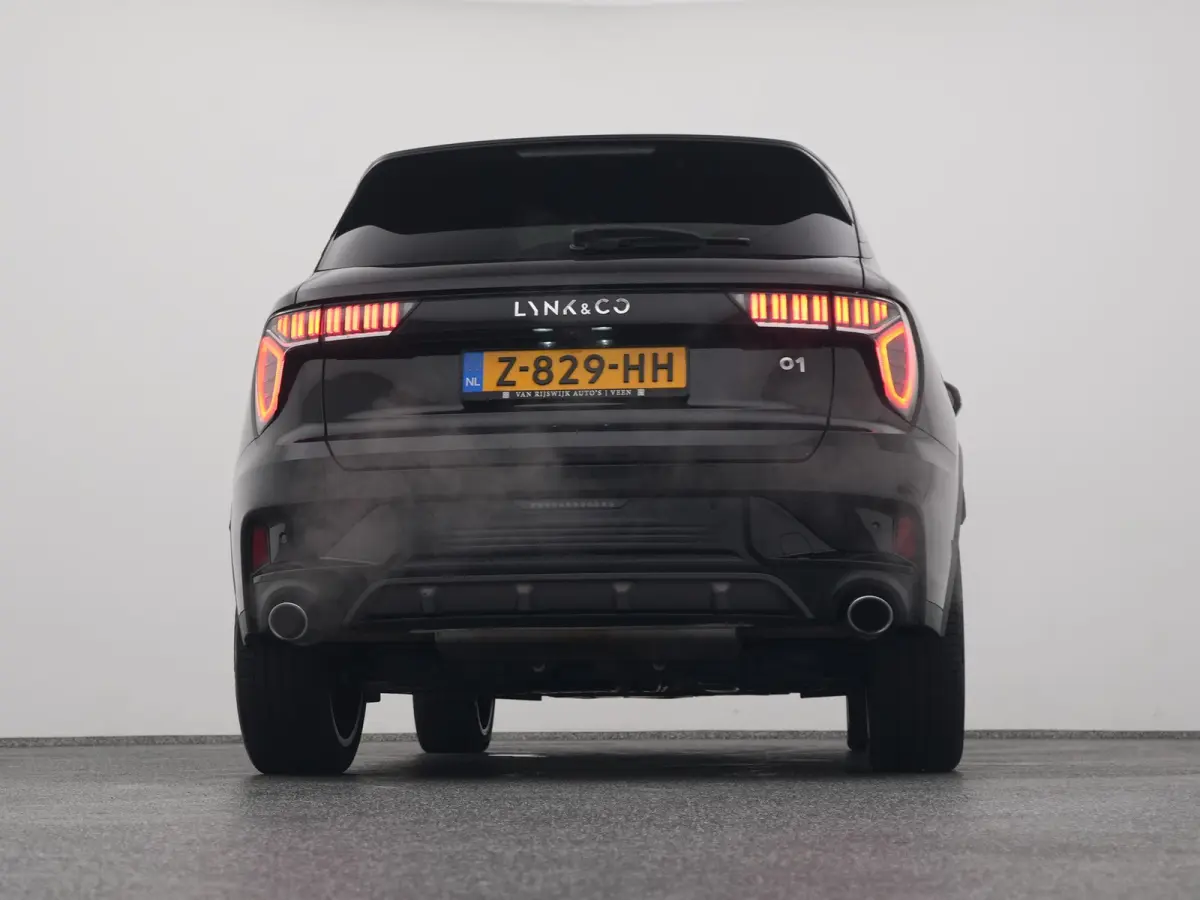 1.5 Plug-in Hybrid | 360° | BLACK | ZWARTE HEMEL | STUURVERWARMING | NLD AUTO