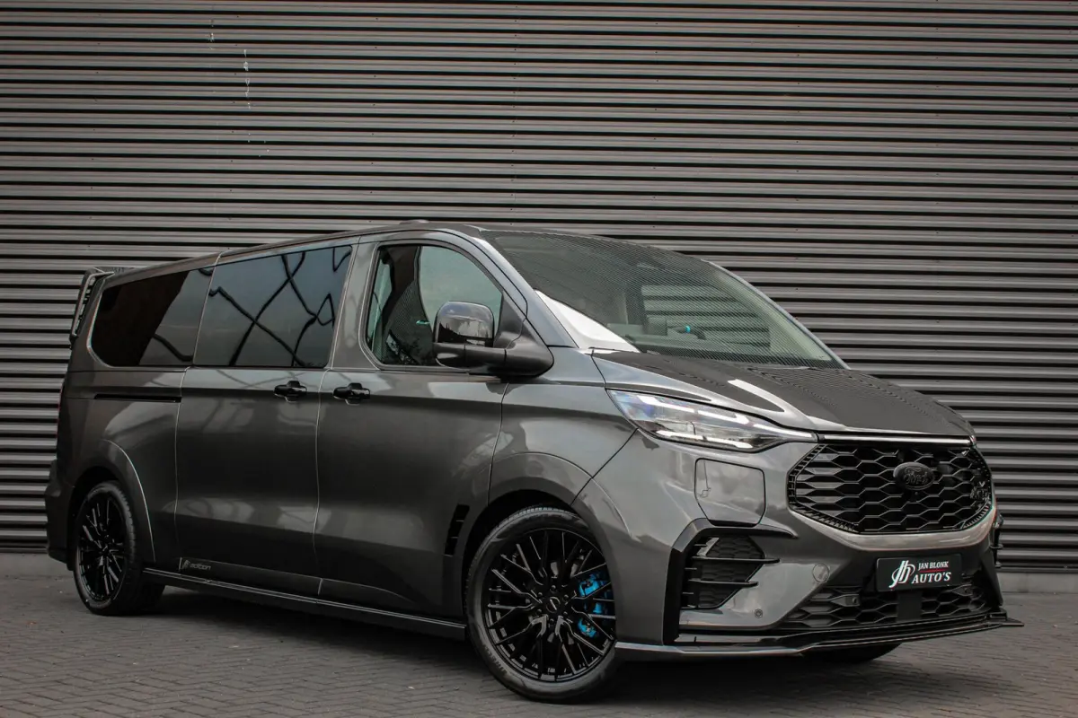 320 L2H1 MS-RT 71kWh 286PK DC DUBBEL CABINE / KUIPSTOELEN / DIRECT RIJDEN / NAVIGATIE / BLACK OPS/JB-EDITION