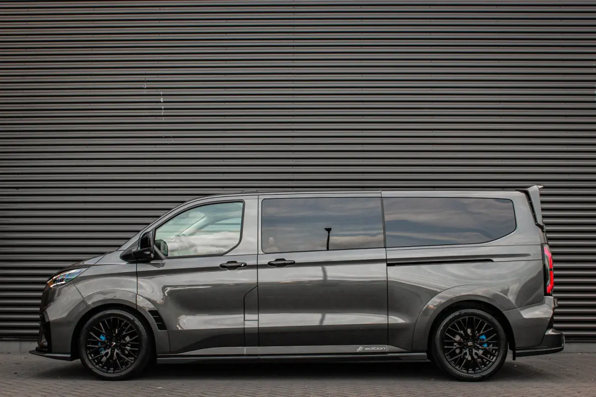 320 L2H1 MS-RT 71kWh 286PK DC DUBBEL CABINE / KUIPSTOELEN / DIRECT RIJDEN / NAVIGATIE / BLACK OPS/JB-EDITION