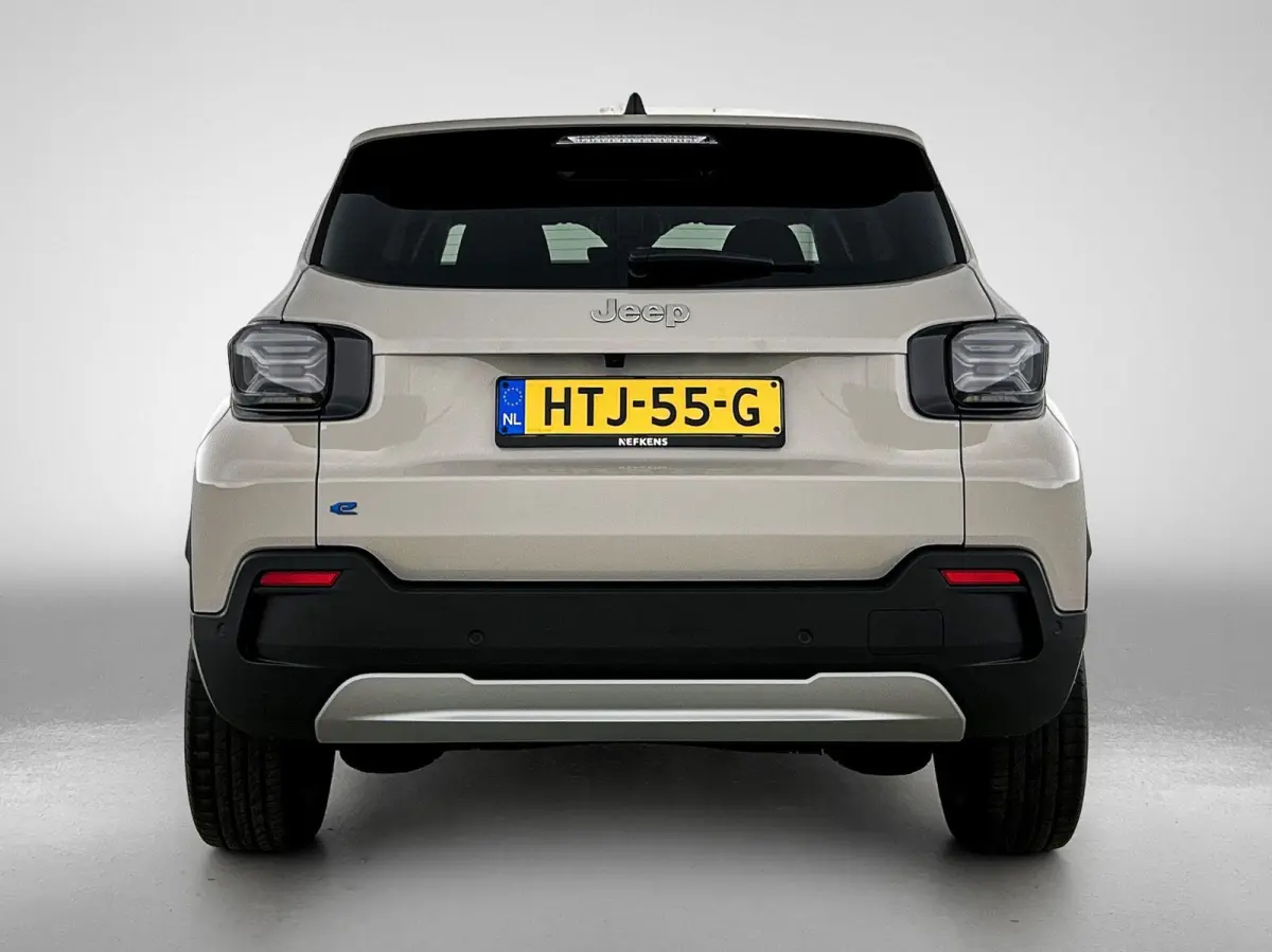 Avenger 156pk 54 kWh Automaat ACCU 97,9% | 3-Fase | Elektrische Achterklep | Dodehoekdetectie | Adaptieve Cruise Control | 18"LMV | LED | Navigatie | Apple Carplay/Android Auto |