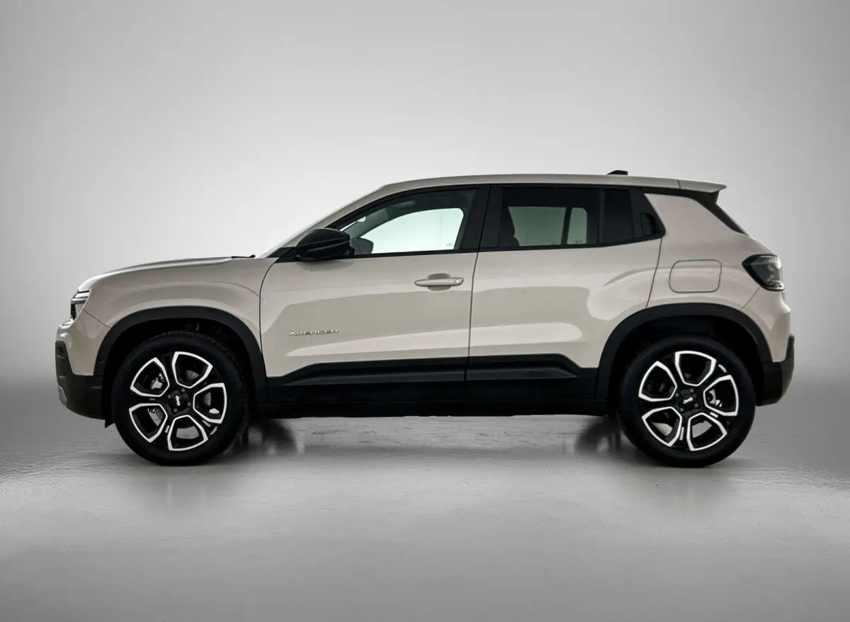 Avenger 156pk 54 kWh Automaat ACCU 97,9% | 3-Fase | Elektrische Achterklep | Dodehoekdetectie | Adaptieve Cruise Control | 18"LMV | LED | Navigatie | Apple Carplay/Android Auto |