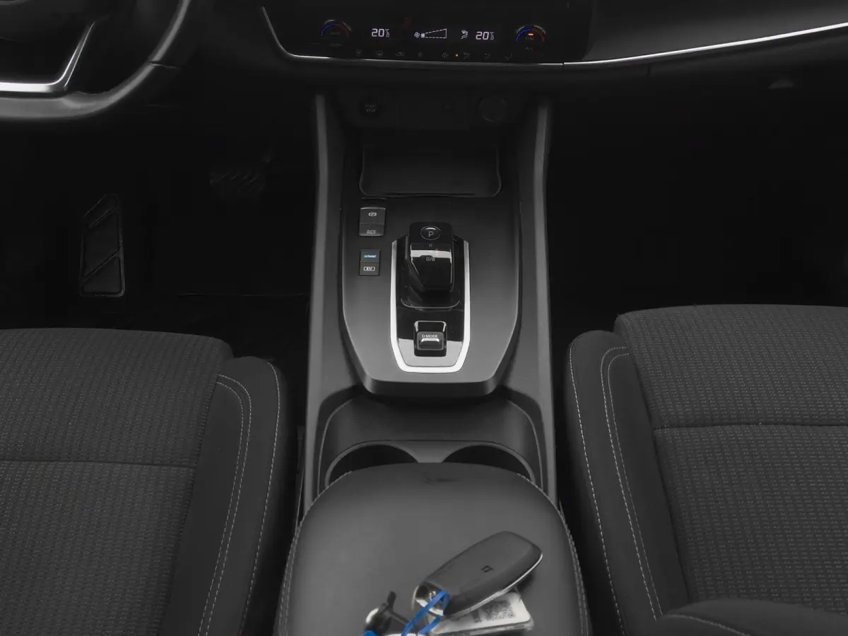 1.5 e-Power Business Design | CAMERA | ADAPTIVE | KEYLESS